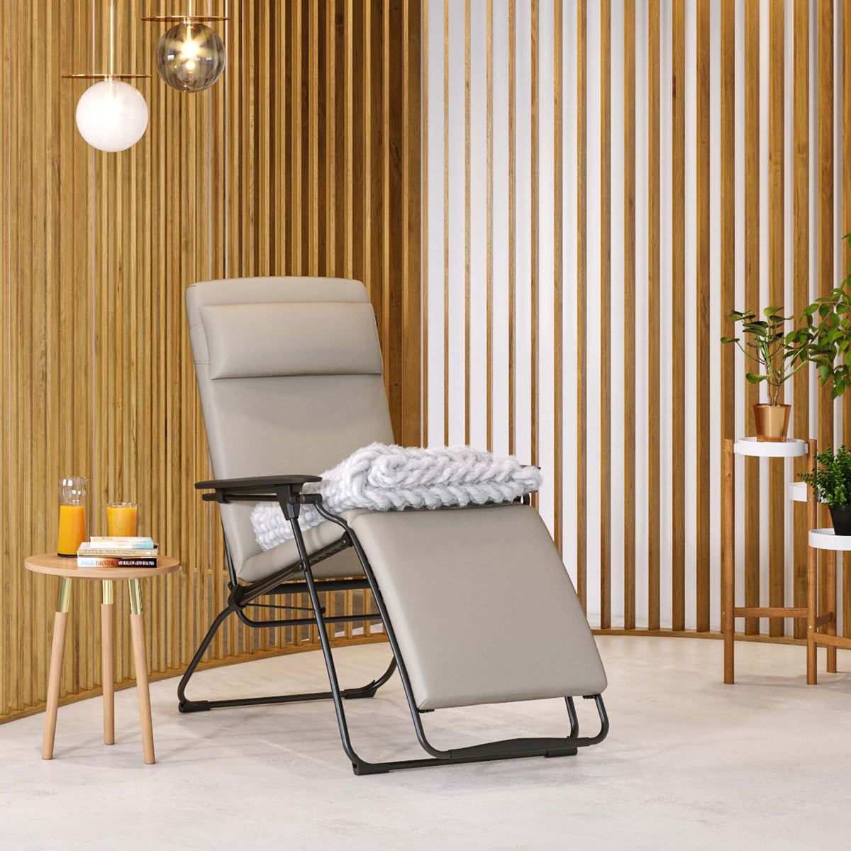 RECLINING CHAIR VITAL