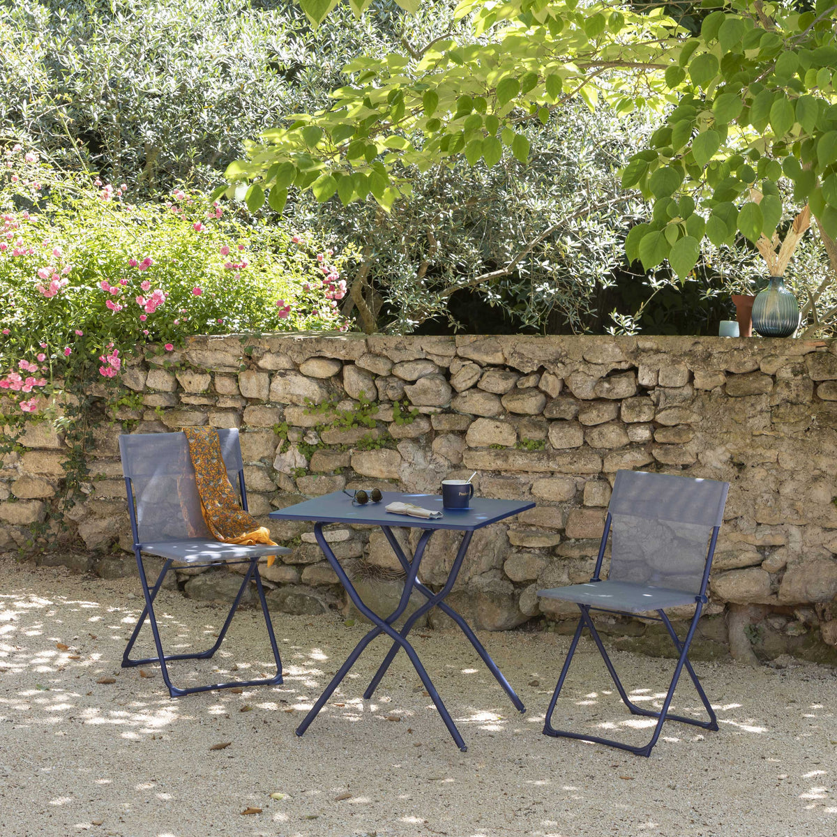 SQUARED FOLDABLE BALCONY TABLE